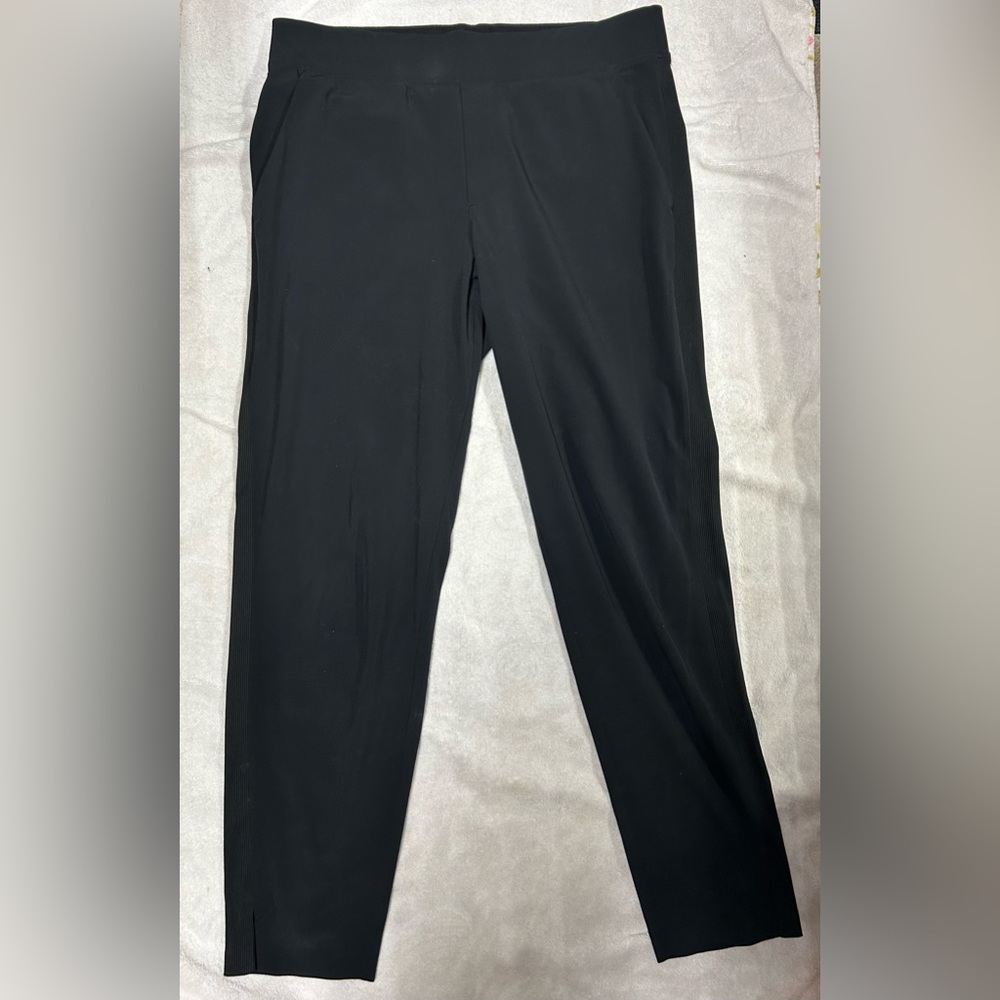 Athleta Brooklyn Ankle pant size 6 black